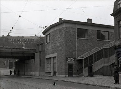 Liège-Cornillon - SNCB Z03717c (2).jpg